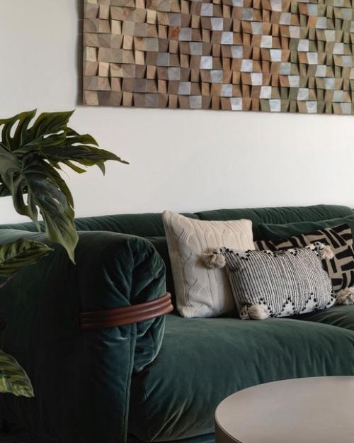 Зеленый диван в интерьере. 04