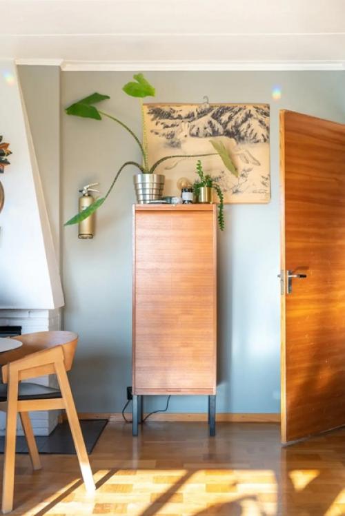 Добро пожаловать в интересный дом в стиле ретро, где Фрида и оскар живут со своими двумя сыновьями. 04