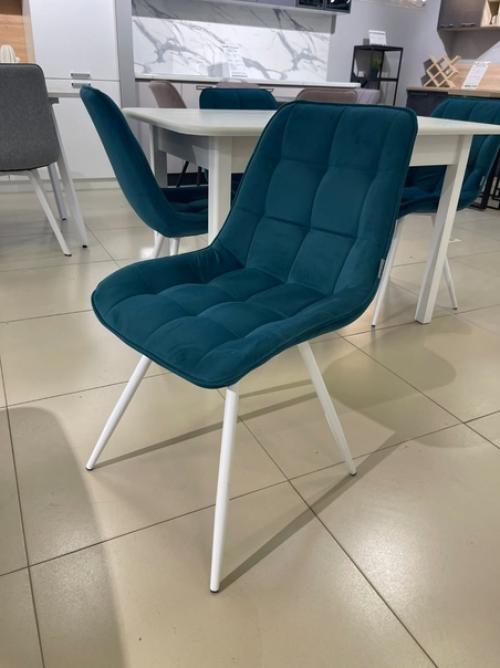 Столы & стулья.  Сейчас мало какой интерьер обходится без мебели с каретной стяжкой. 01