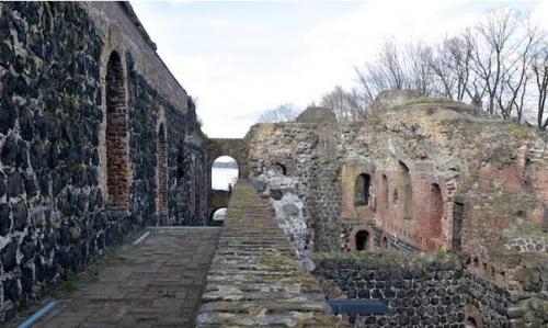 После предновогоднего перерыва хочу закончить цикл статей о Дюссельдорфе. 01