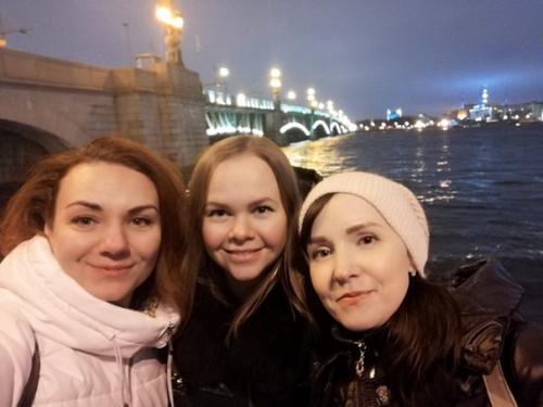 Делай три!  Питер посмотри в центре! 03