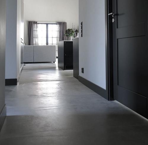 Существует 3 традиционных способа для подбора плинтусов: 01