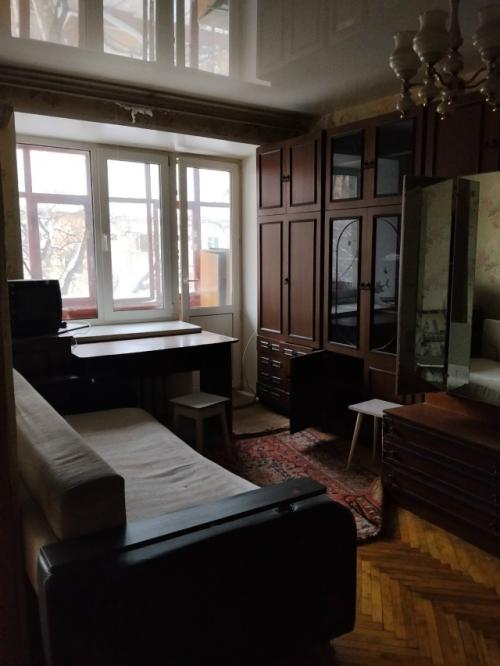 Покинутое жильё.  И снова на горизонте: выселеночка.