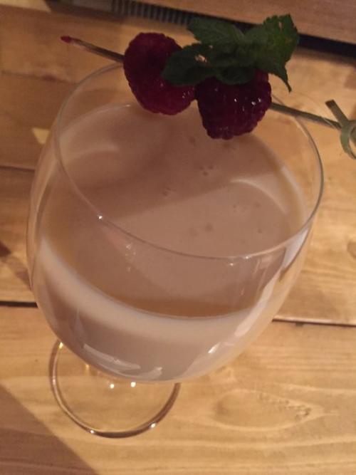 Были в новом заведении на остановке лебедя. 02