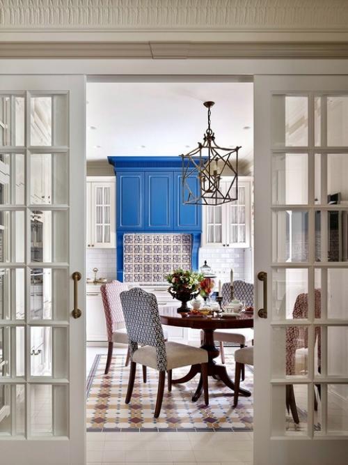 Элегантный интерьер, наполненный оттенками и принтами. 01