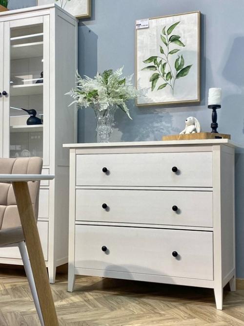 Белая мебель для квартиры, как маленькое черное платье для женского гардероба: изысканно и всегда уместно. 03