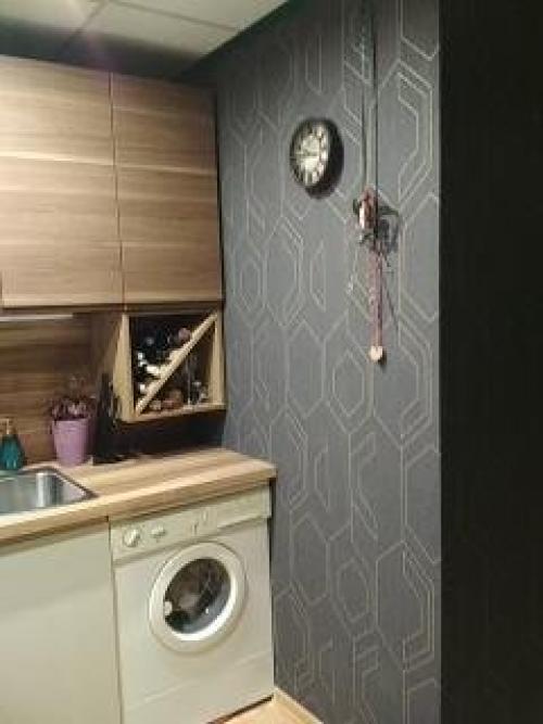 Хотели обновить кухню перед новым годом (только поменять фасады) в итоге поменяли кухню и прихожую зацепили. 02