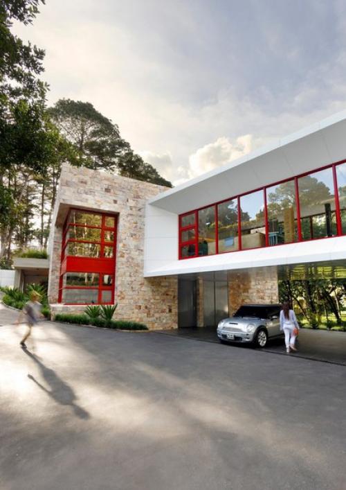 Дом с галереей в тропическом лесу Гватемалы. 08