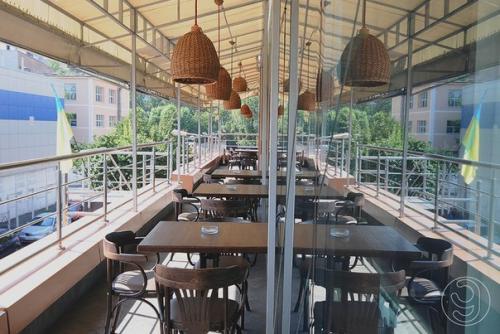 Интересные места района: ресторан Frank's. 07