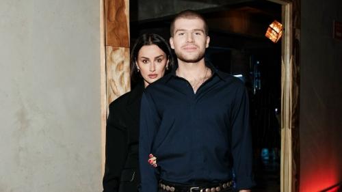 Канделаки показала редкое фото с 25-летним сыном.