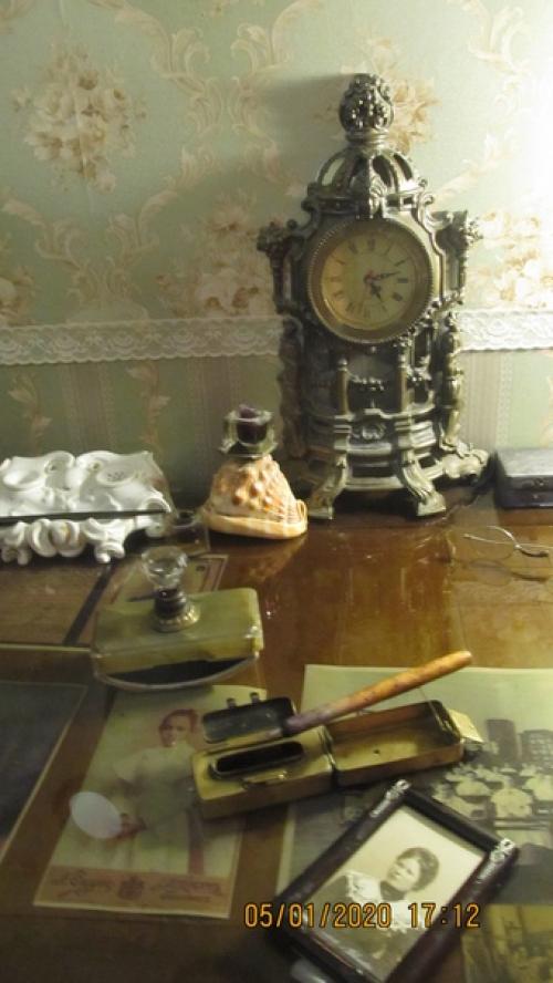 В квартире доходного дома. 06