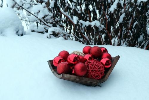 Давеча обнаружила, что согласно буддийской традиции, мой цвет - красный. 04