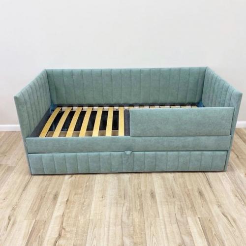 Мы приняли 13 заказов именно на эту модель за 20 дней. 07