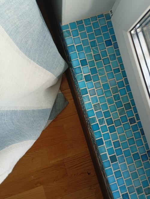 Мозаика в квартире.  А в целом не так много мест где в интерьере обычной двушки можно внедрить мозаику.  