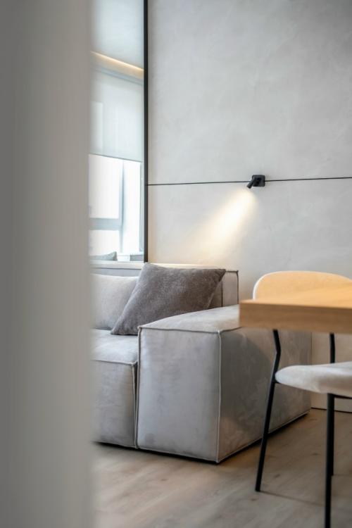 Маленькая, но очень уютная и функциональная кухня - гостиная. 06