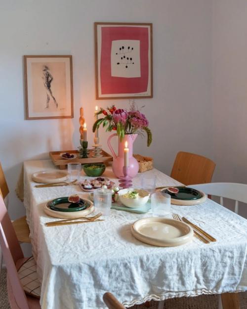 Приятная бежево - розовая гамма в дизайне уютного немецкого дома. 01