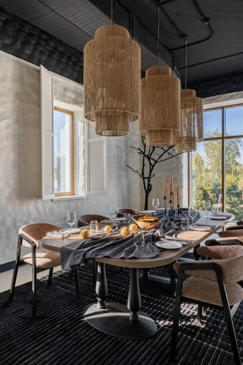 Панно из сковородок и диалог культур: ресторан 