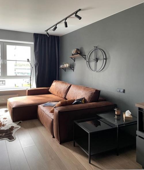 Современный, брутальный интерьер кухни - гостиной в квартире молодого холостяка. 02