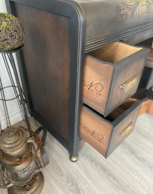 Результат переделки стола. 04