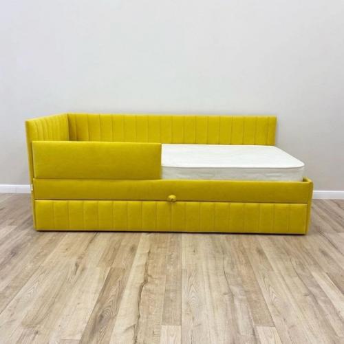 Мы приняли 13 заказов именно на эту модель за 20 дней. 01