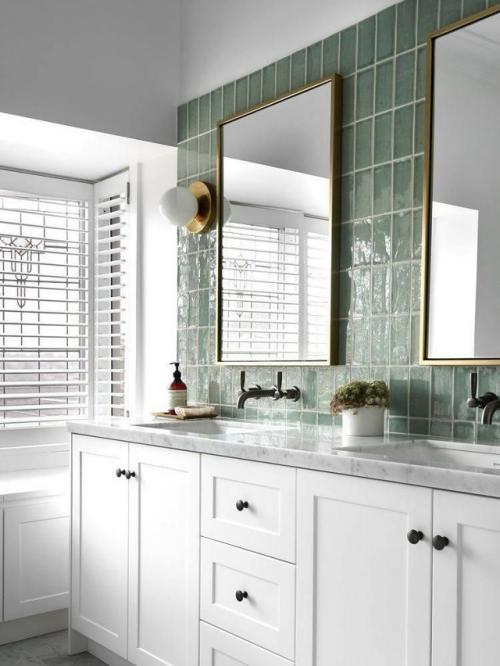 Вертикальная укладка плитки - визуальный приём, который работает. 04