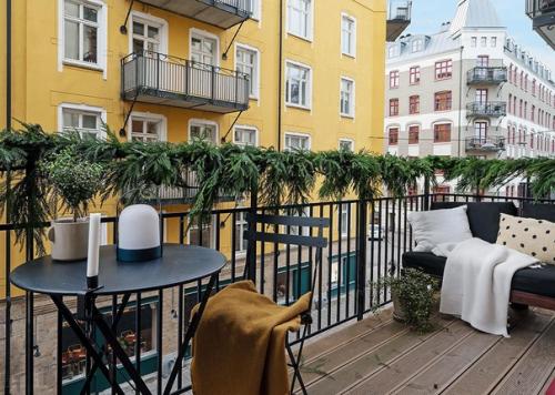 Скандинавский интерьер квартиры в Гетеборге (61 кв. 01