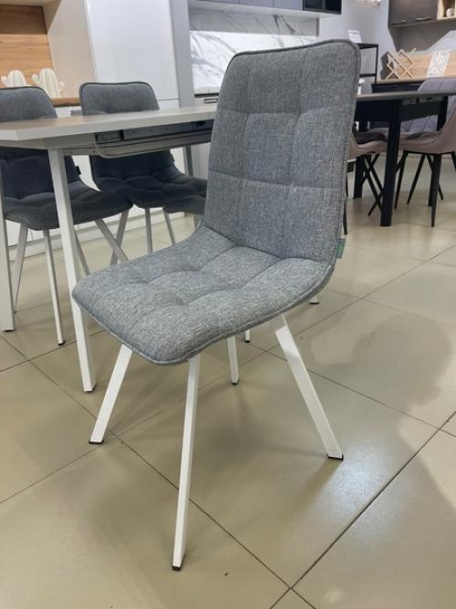 Столы & стулья.  Сейчас мало какой интерьер обходится без мебели с каретной стяжкой. 02