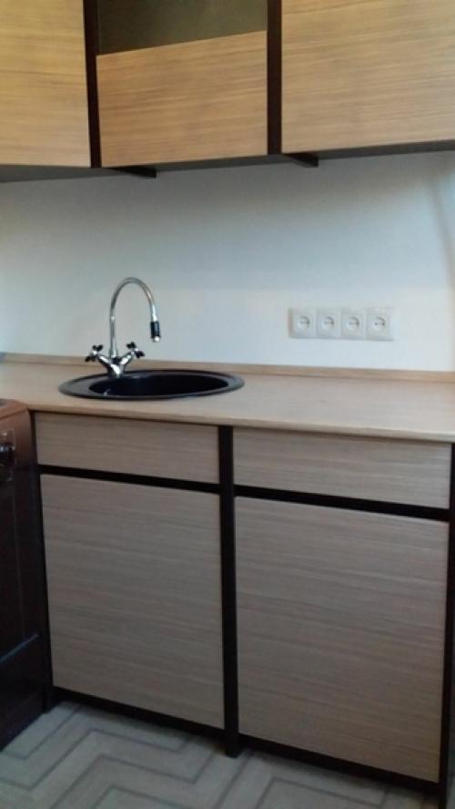 Кухня 5. 6 кв м. 01