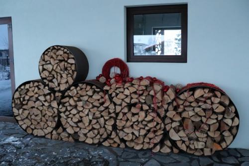 Давеча обнаружила, что согласно буддийской традиции, мой цвет - красный. 06