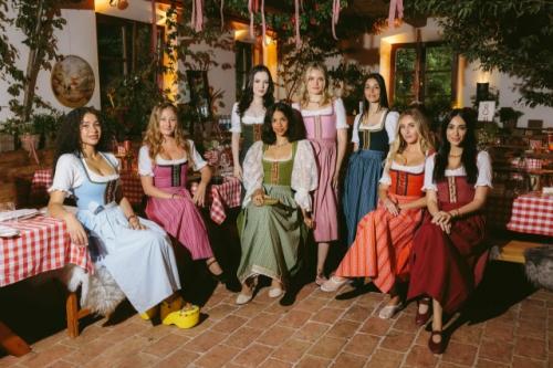 Дирндль: как Деревенское платье стало символом женственности и одним из столпов мировой моды. 01 Дирндль: как Деревенское платье стало символом женственности и одним из столпов мировой моды. 01