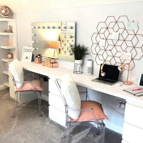 Потрясающий вариант дизайна собственного дома в светлых тонах. 09