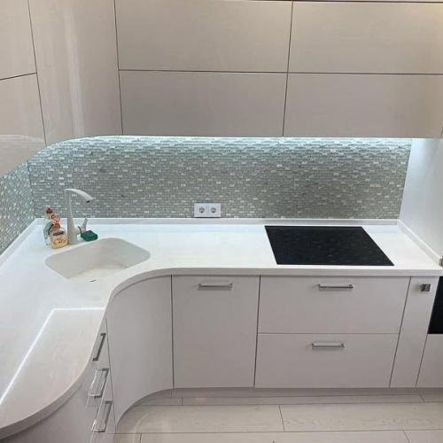 Идеальная кухня.  Красивый гарнитур, продуманная подсветка, гармоничное сочетание оттенков. 01