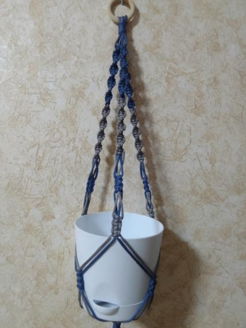 Кашпо для цветов в технике макраме - ручная работа, уют в каждый дом.

