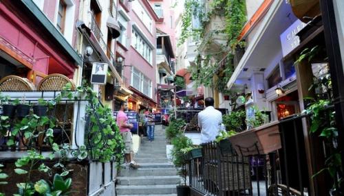 В стамбульском районе бейоглу находится самое необычное и романтичное место города - французская улица. 05 В стамбульском районе бейоглу находится самое необычное и романтичное место города - французская улица. 05