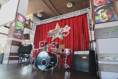 Интересные места района: ресторан Frank's. 01