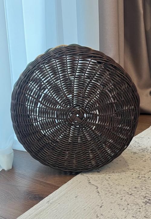 Плетеные корзины из ротанга - это стильный элемент декора, функциональный аксессуар, который станет незаменимым в доме. 02