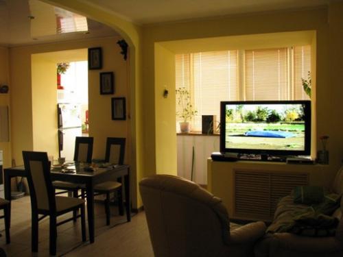 Соединение комнаты и балкона. 01