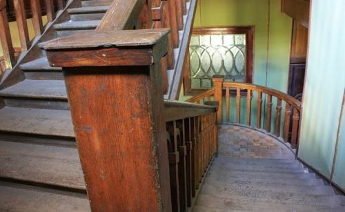 Заброшенный дом р. в. Германа. 01