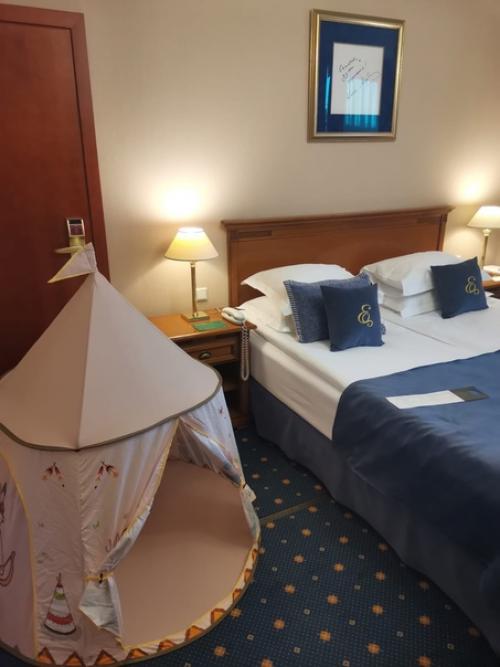 24 октября 2022 года студенты групп 32918/2 и 32918/3 с преподавателем Матвеевой Ю. а. посетили гостиницу Гранд Отель Эмеральд. 02 24 октября 2022 года студенты групп 32918/2 и 32918/3 с преподавателем Матвеевой Ю. а. посетили гостиницу Гранд Отель Эмеральд. 02