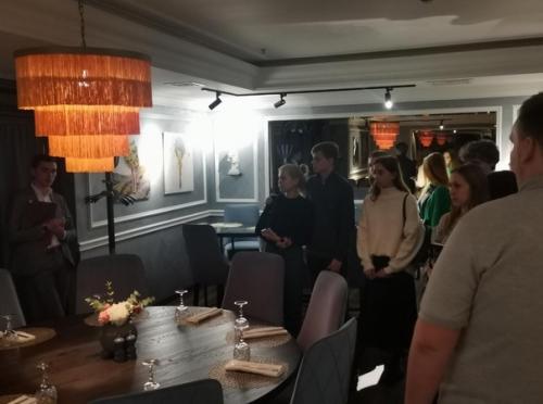 24 октября 2022 года студенты групп 32918/2 и 32918/3 с преподавателем Матвеевой Ю. а. посетили гостиницу Гранд Отель Эмеральд. 05 24 октября 2022 года студенты групп 32918/2 и 32918/3 с преподавателем Матвеевой Ю. а. посетили гостиницу Гранд Отель Эмеральд. 05