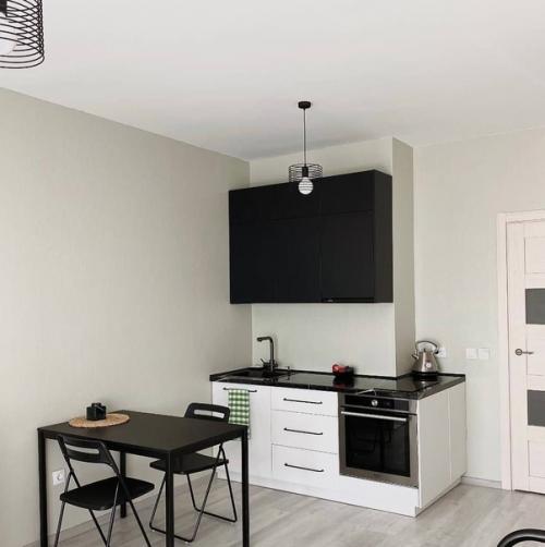 Квартира - студия площадью 18 м 2. бюджет был небольшой, со временем недочёты исправятся! 02