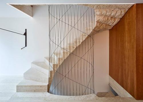 В сентябре, как обычно, мир предметного и интерьерного дизайна захлестнула волна новинок. 07