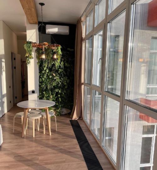 Очень просторная лоджия. 01