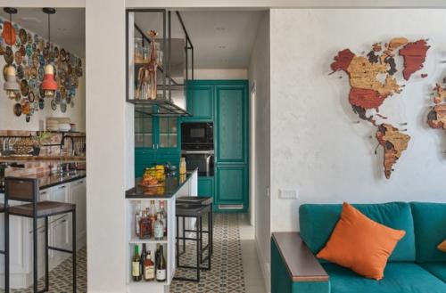 Яркий, уютный, стильный интерьер кухни - гостиной. 04