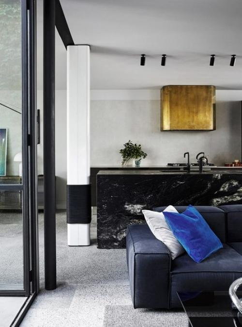 Декор дома в тёмных тонах в Австралии. 02