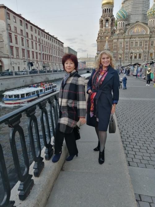 Встречи по поводу и без ресторан ван Гог, прогулка по городу и ДР Танюшки. 02