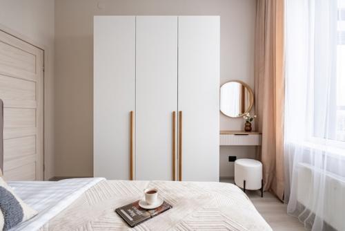 Светлый интерьер маленькой 1-комнатной квартиры 30, 3 кв. 08