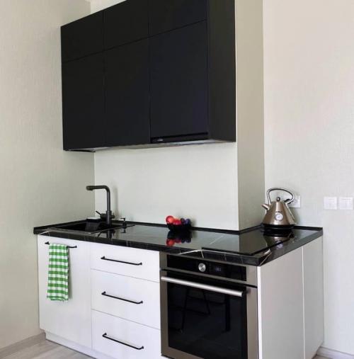 Квартира - студия площадью 18 м 2. бюджет был небольшой, со временем недочёты исправятся! 01