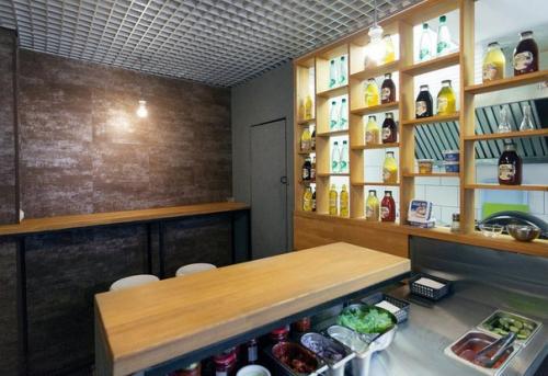 Рестораны и кафе в петербургских дворах. 04