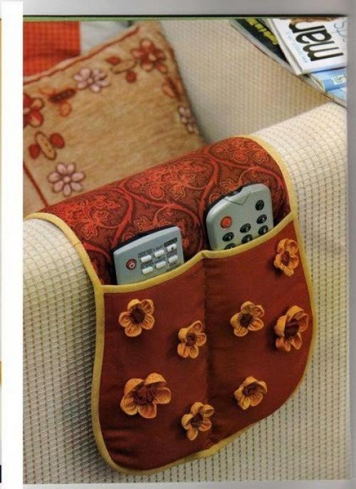 Очень часто в квартире создается ощущение беспорядка от множествавсяческих нужных мелочей. 02